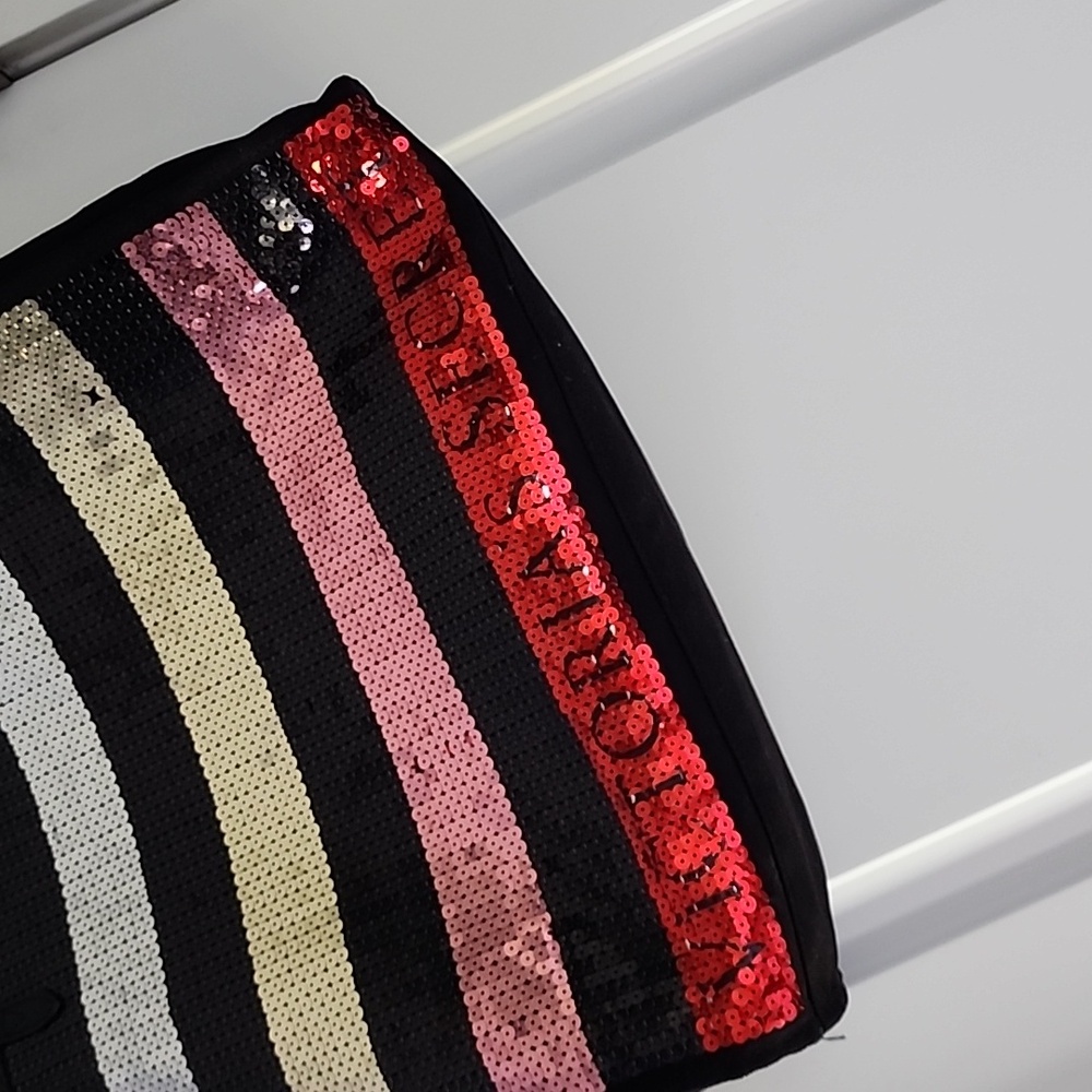 Victoria Secrets sequence tote, beach bag! - Picture 2 of 9